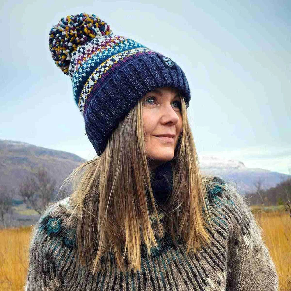 Swimzi Sami Nordic Knit Super Bobble Hat
